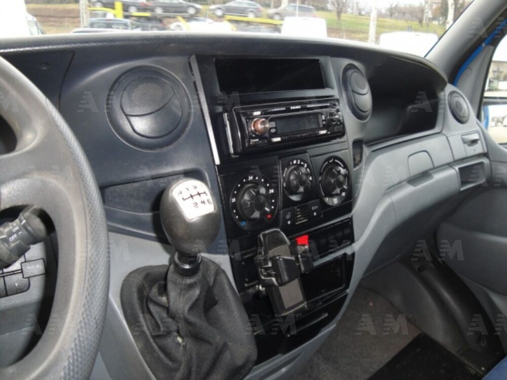 Iveco Daily Telaio 35C15 BTor 3.0 HPT PLM-RG Cabinato (7)