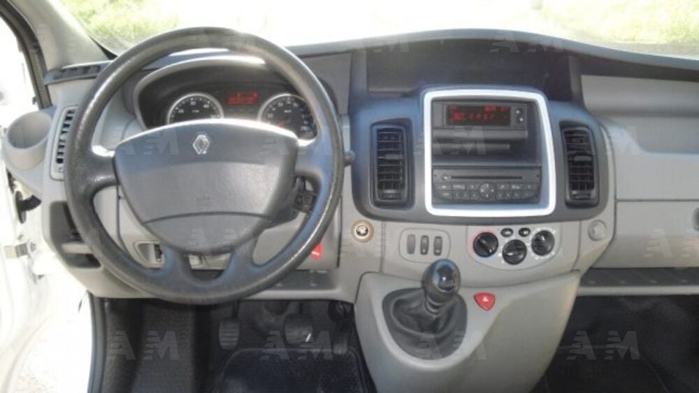 Renault Trafic Furgone T27 2.0 dCi/115 PC-TN Passenger Comfort N1 (9)