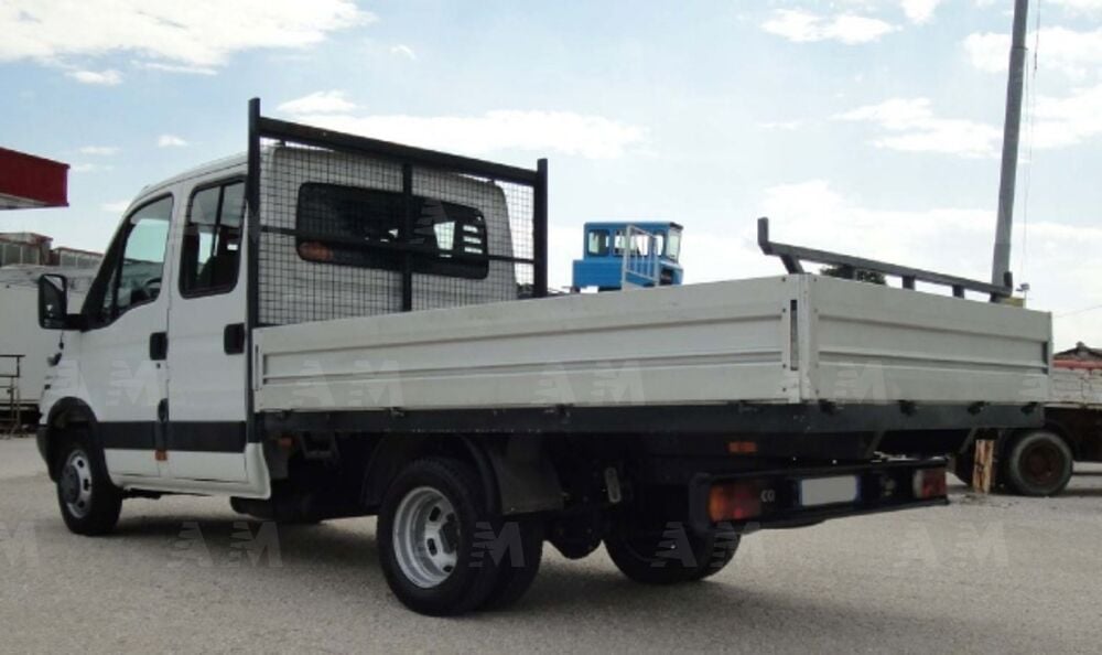 Iveco Daily Telaio 35C10 2.3 Hpi PM-RG Cabinato (4)