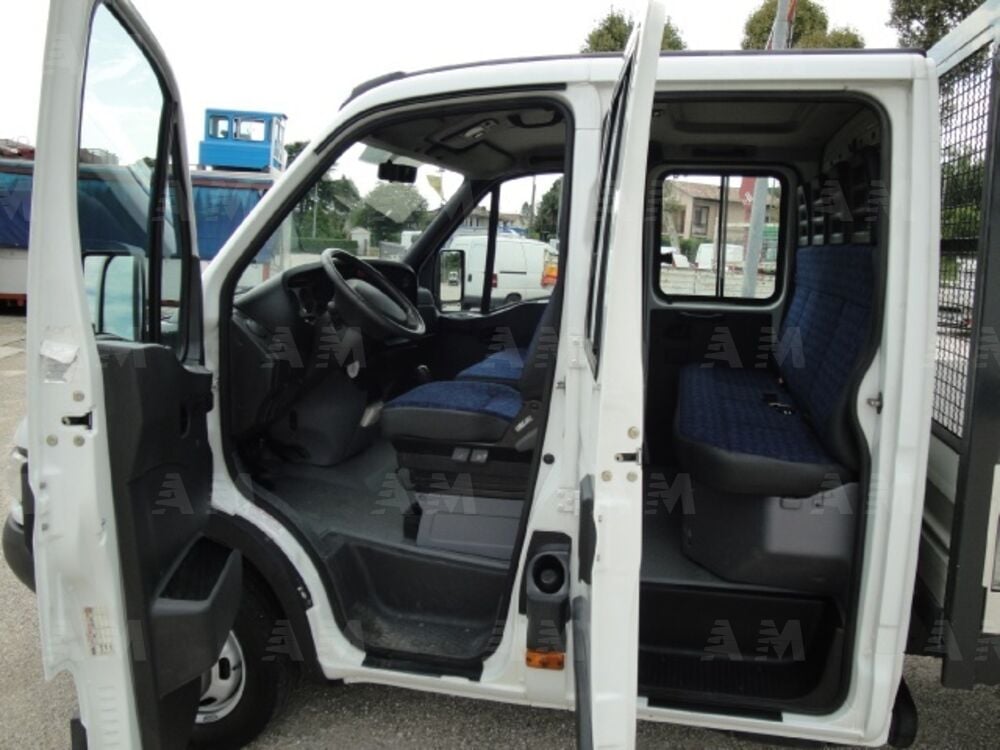 Iveco Daily Telaio 35C10 2.3 Hpi PM-RG Cabinato (6)