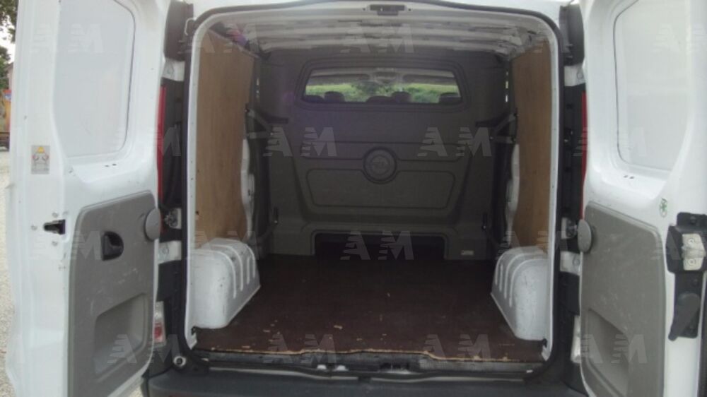 Opel Vivaro Furgone 29 2.0 CDTI 120CV PL-TN Combi 9 posti (11)