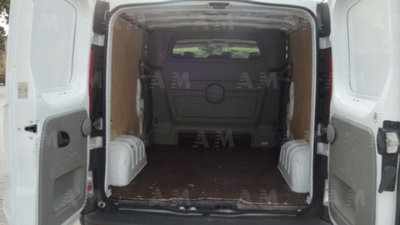 Opel Vivaro Furgone 29 2.0 CDTI 120CV PL-TN Combi 9 posti (11)