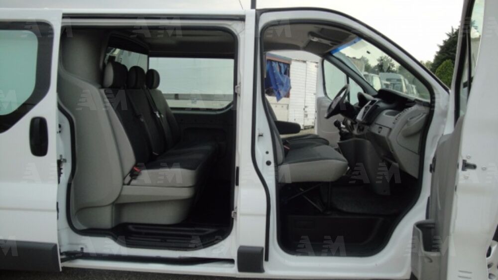 Opel Vivaro Furgone 29 2.0 CDTI 120CV PL-TN Combi 9 posti (14)
