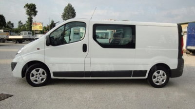 Opel Vivaro Furgone 29 2.0 CDTI 120CV PL-TN Combi 9 posti (2)
