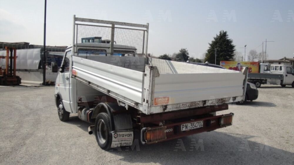 Iveco Daily Telaio 35.8 2.5 Diesel PM Cabinato Basic (4)