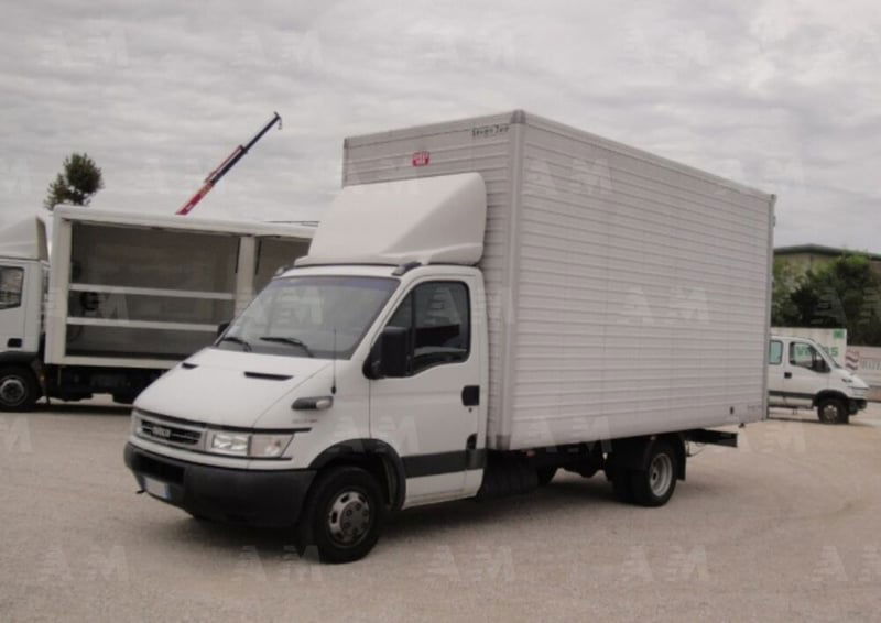 Iveco Daily Telaio 35C17 3.0 HPT PL-RG Cabinato