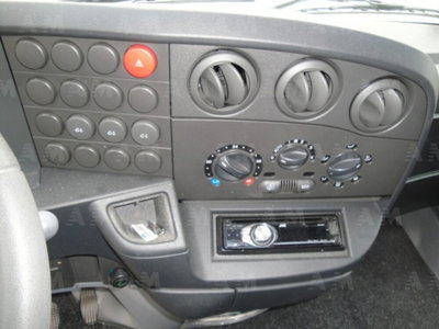 Iveco Daily Telaio 35C17 3.0 HPT PL-RG Cabinato (12)