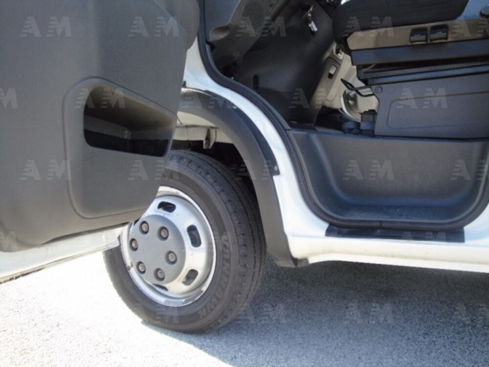 Iveco Daily Telaio 35S18 3.0 Hpt PL Midicab (14)