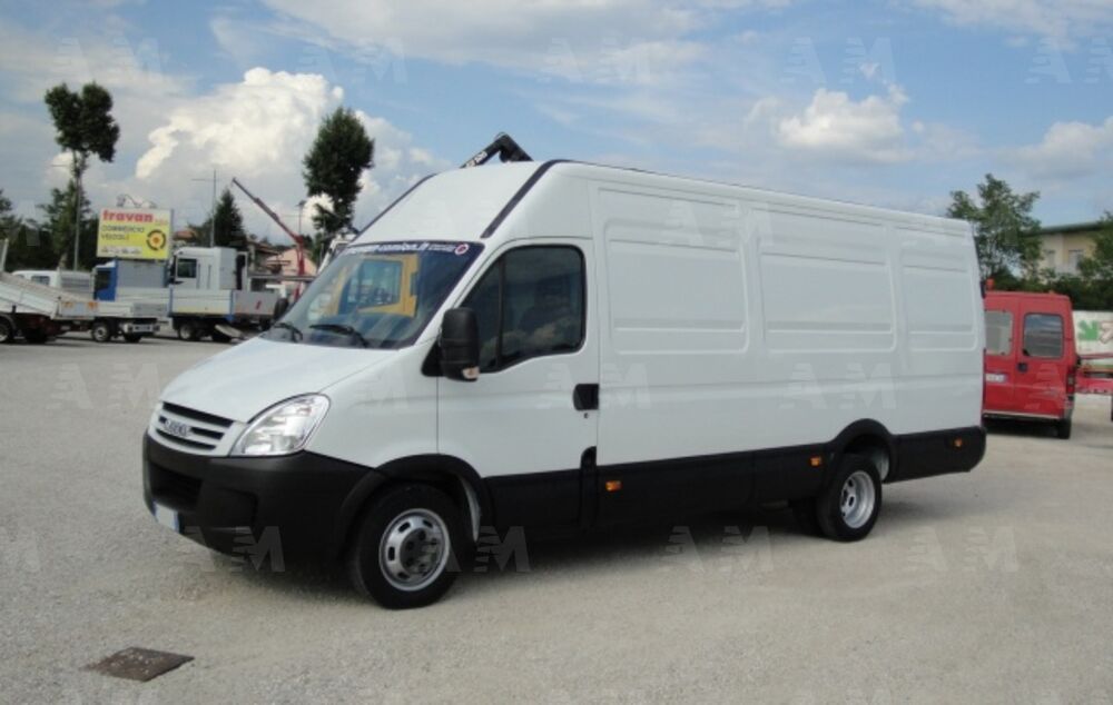 Iveco Daily Furgone 35C15V 3.0 HPT PM-SL-TA-RG Furgone (2)