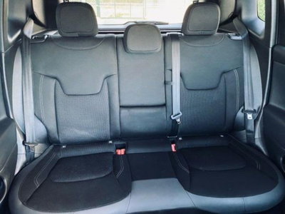 Jeep Renegade 1.6 Mjt 120 CV Limited (12)