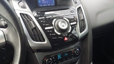 Ford Focus 1.0 EcoBoost 125 CV Start&Stop Titanium (6)