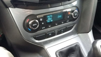 Ford Focus 1.0 EcoBoost 125 CV Start&Stop Titanium (7)