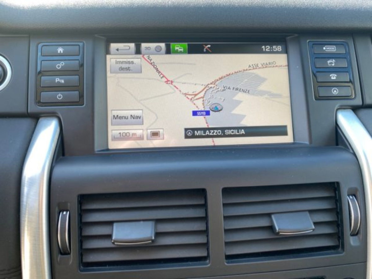 Land Rover Discovery Sport 2.0 TD4 180 CV Pure (16)