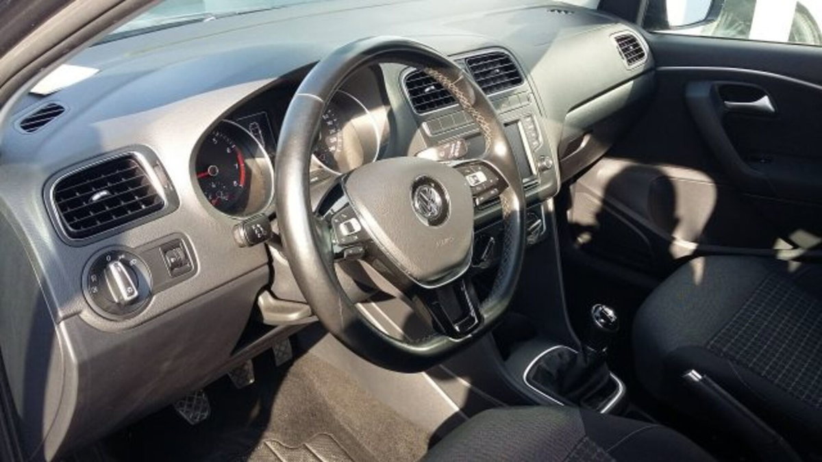 Volkswagen Polo 1.0 MPI 75 CV 5p. Comfortline (7)