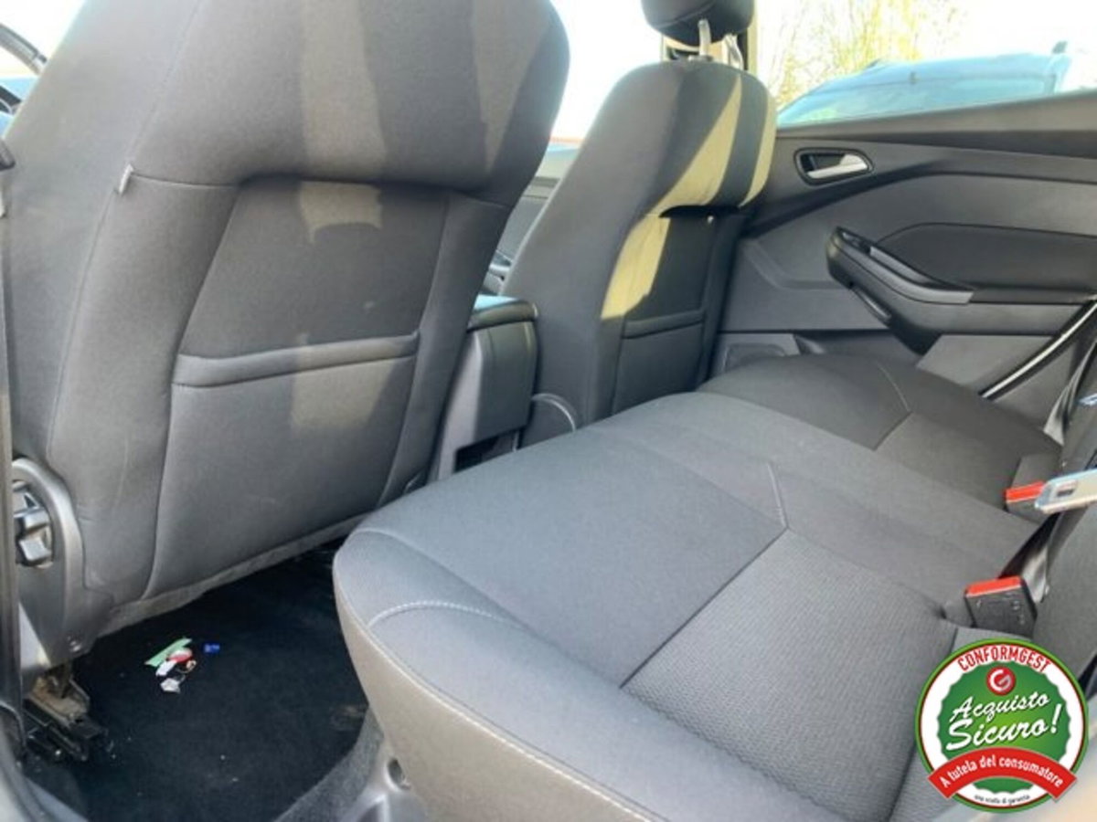 Ford Focus Station Wagon 1.6 TDCi 105 CV SW ECOnetic (7)