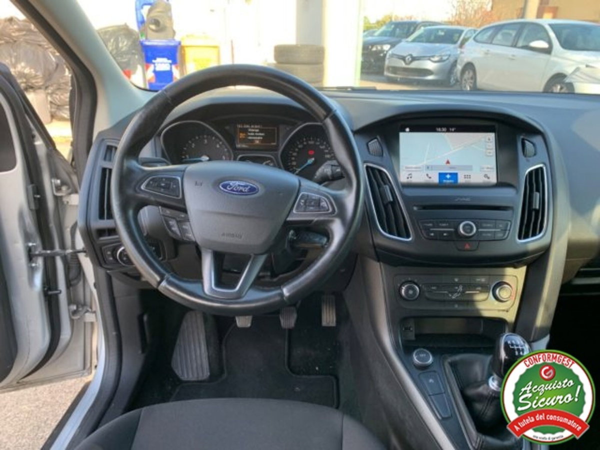 Ford Focus Station Wagon 1.6 TDCi 105 CV SW ECOnetic (8)
