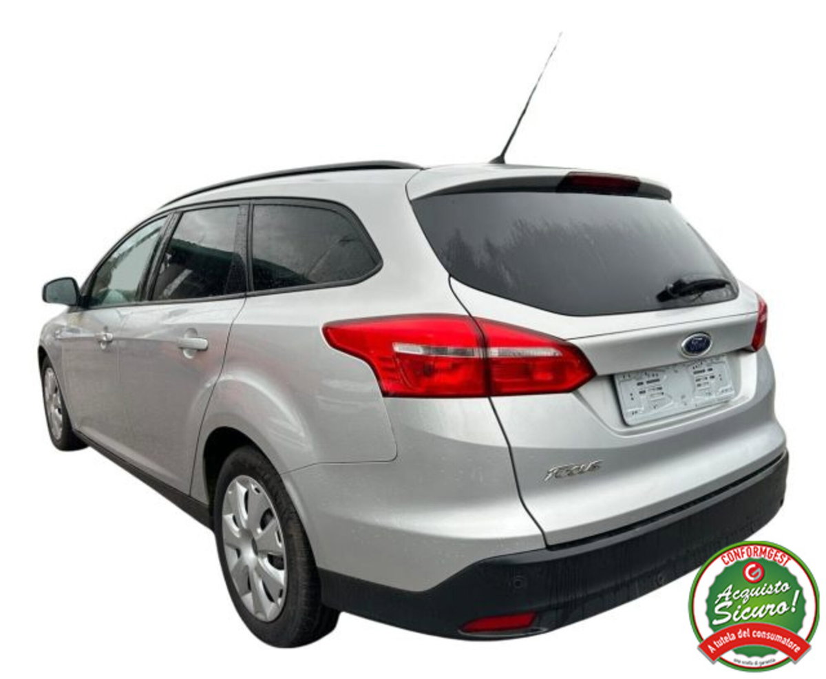 Ford Focus Station Wagon 1.6 TDCi 105 CV SW ECOnetic (3)