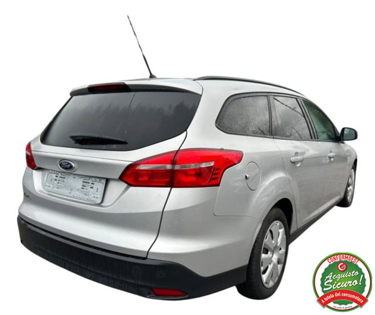 Ford Focus Station Wagon 1.6 TDCi 105 CV SW ECOnetic (4)