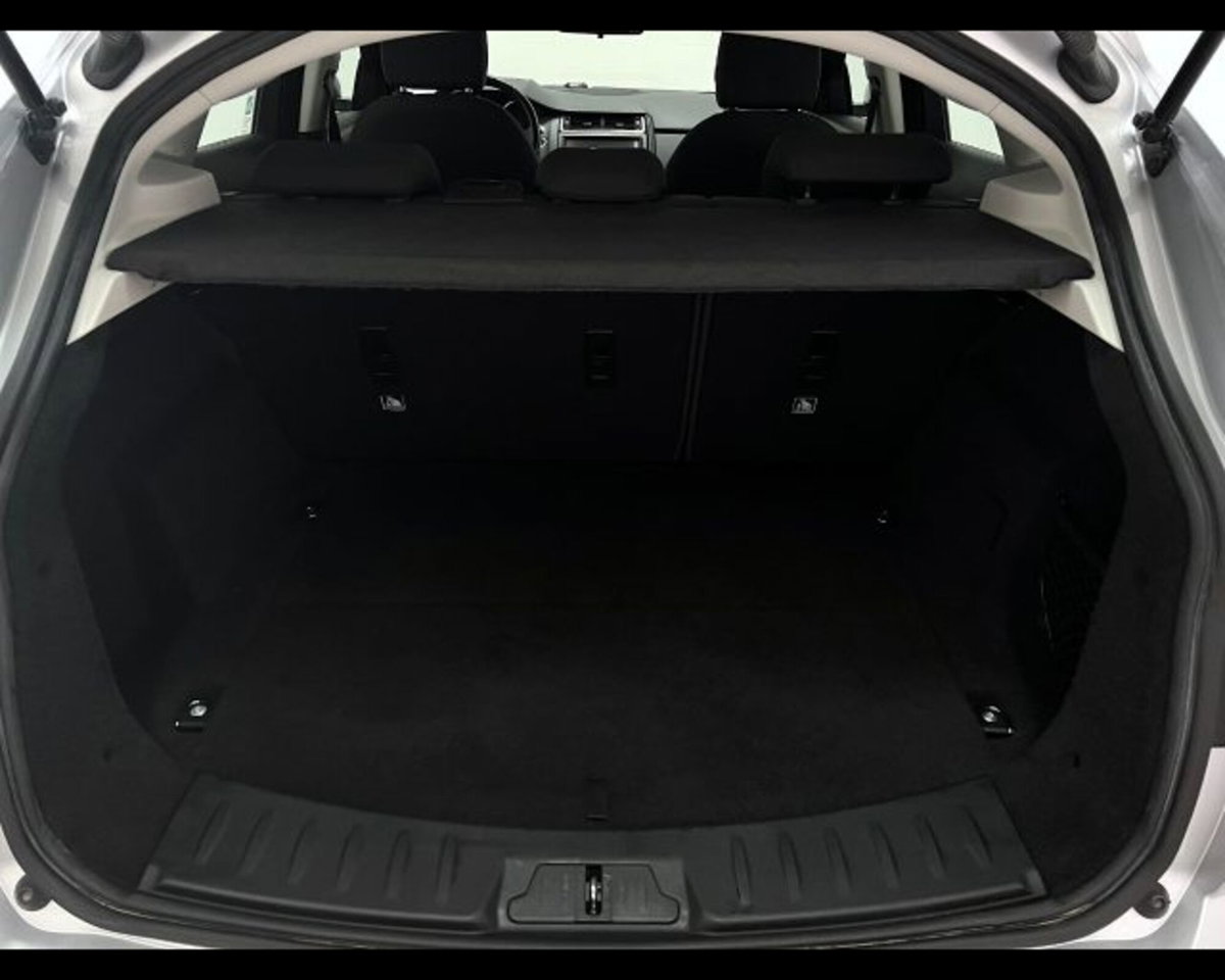 Jaguar E-Pace 2.0D 150 CV AWD (10)