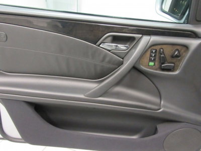 Mercedes-Benz Classe E 55 cat AMG (12)
