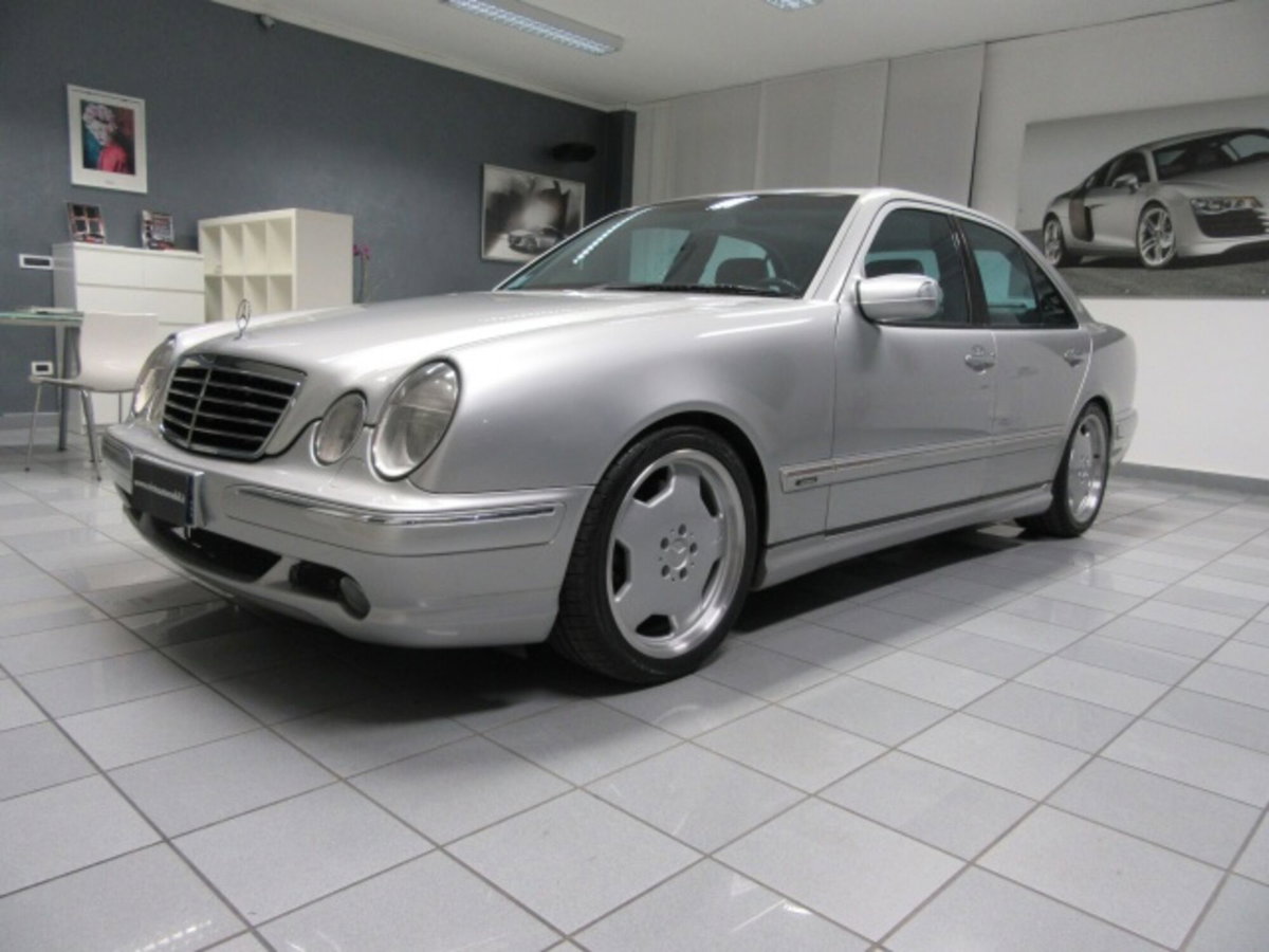 Mercedes-Benz Classe E 55 cat AMG (5)