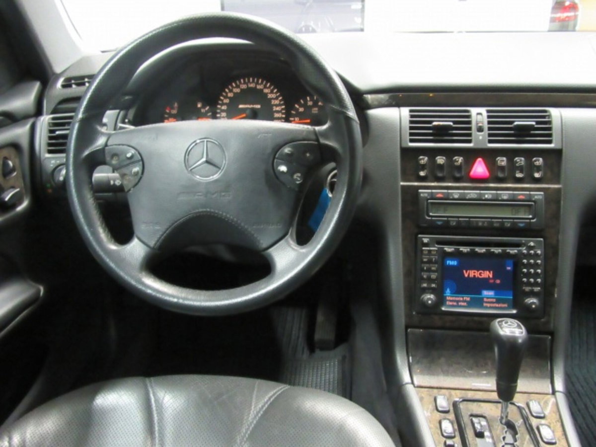Mercedes-Benz Classe E 55 cat AMG (8)