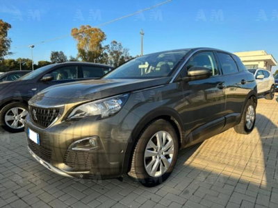Peugeot 3008 BlueHDi 130 S&S EAT8 Business (2)