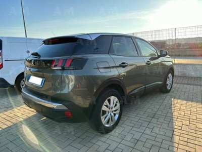 Peugeot 3008 BlueHDi 130 S&S EAT8 Business (4)