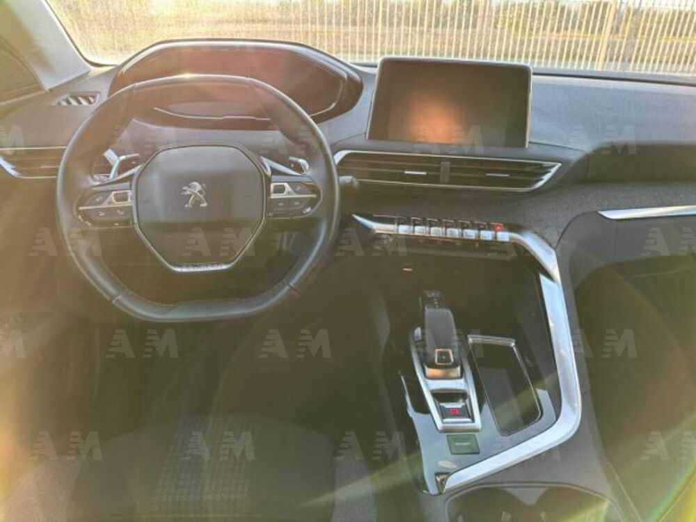 Peugeot 3008 BlueHDi 130 S&S EAT8 Business (5)