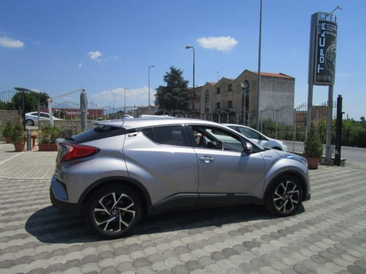 Toyota Toyota C-HR 1.8 Hybrid E-CVT Trend (2)