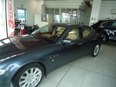 Maserati Quattroporte 4.2 V8 (2)