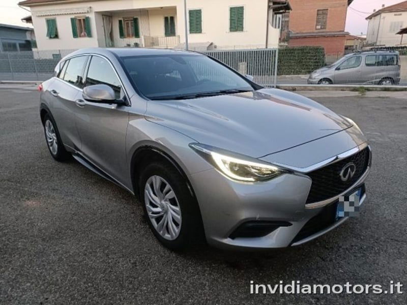 Infiniti Q30 1.5 diesel
