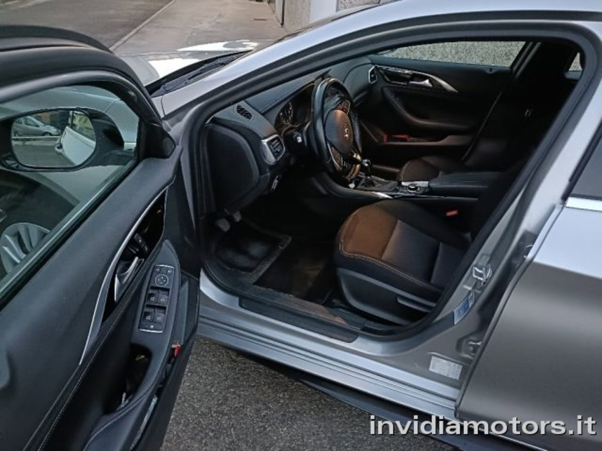 Infiniti Q30 1.5 diesel (6)