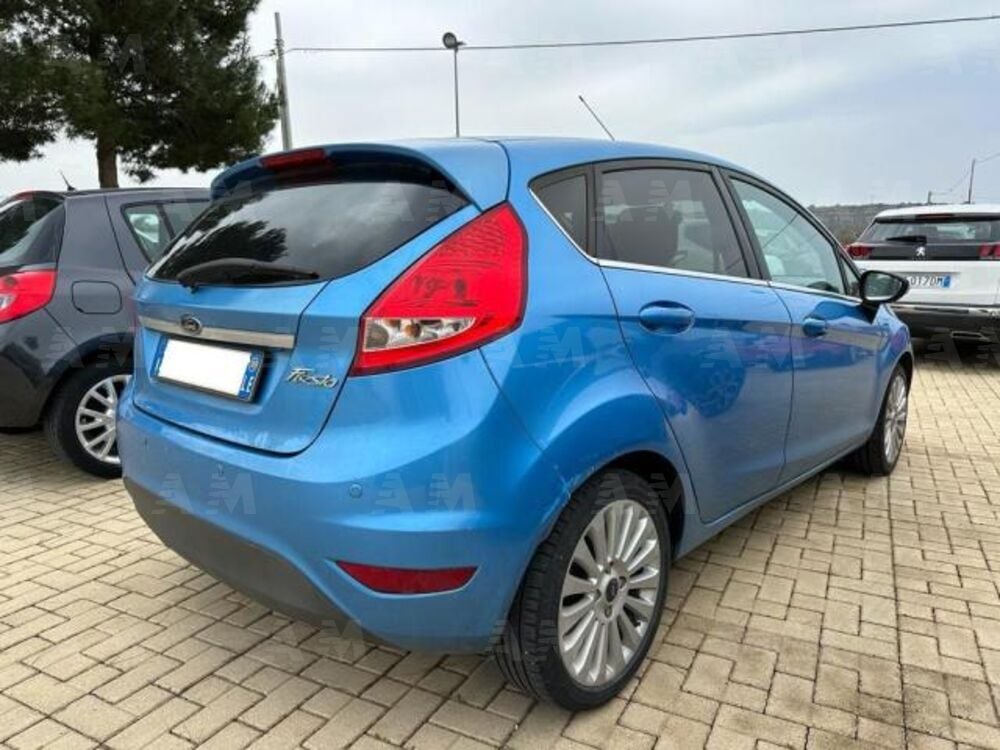 Ford Fiesta 1.2 82 CV 5 porte Titanium (4)
