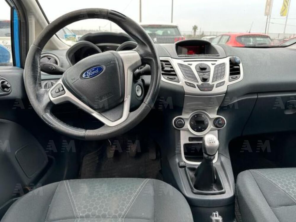 Ford Fiesta 1.2 82 CV 5 porte Titanium (5)