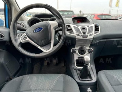 Ford Fiesta 1.2 82 CV 5 porte Titanium (5)