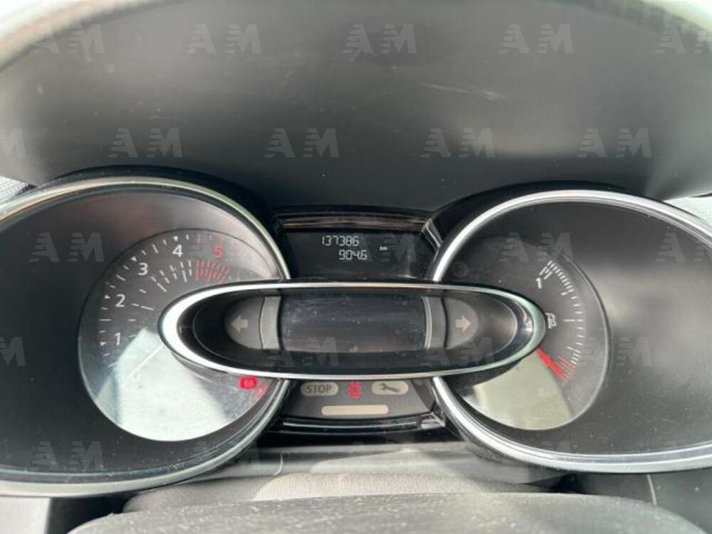 Renault Clio Sporter dCi 8V 90CV Start&Stop Energy Duel2 (9)