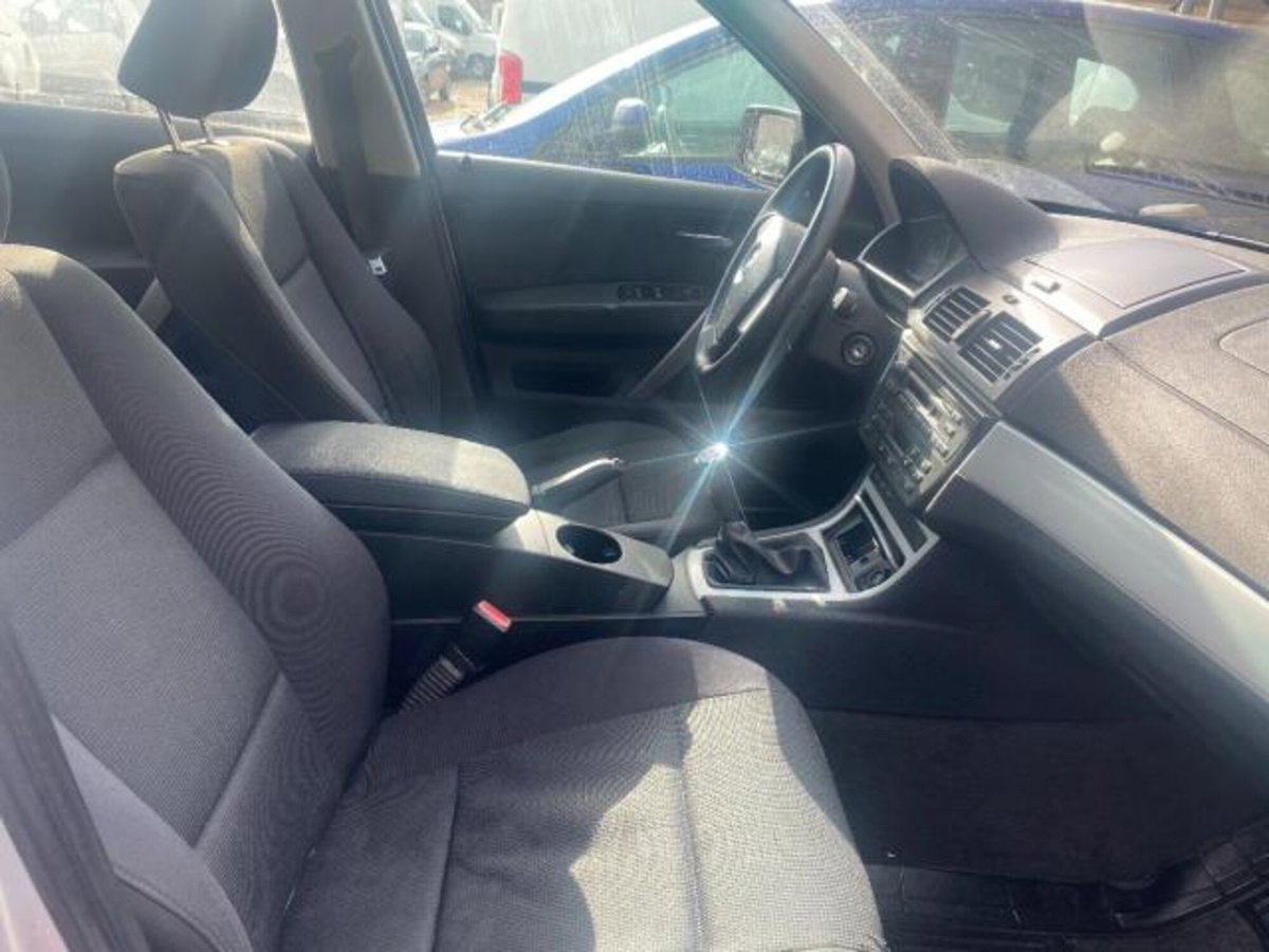 BMW X3 2.0d cat Eletta (7)