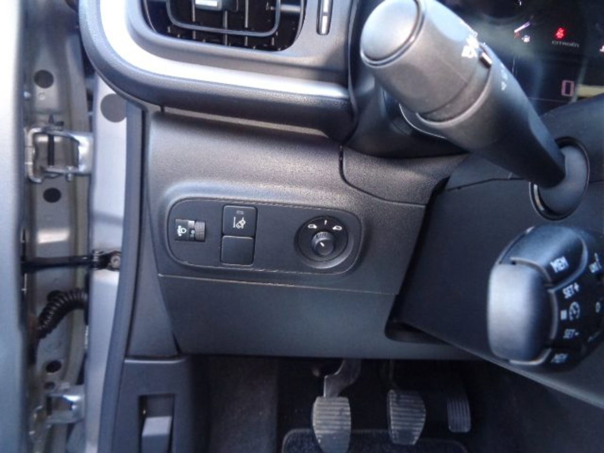 Citroen C3 BlueHDi 100 S&S Feel (10)