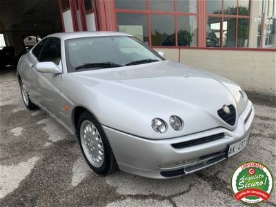 Alfa Romeo Gtv 2.0i V6 turbo cat  usata