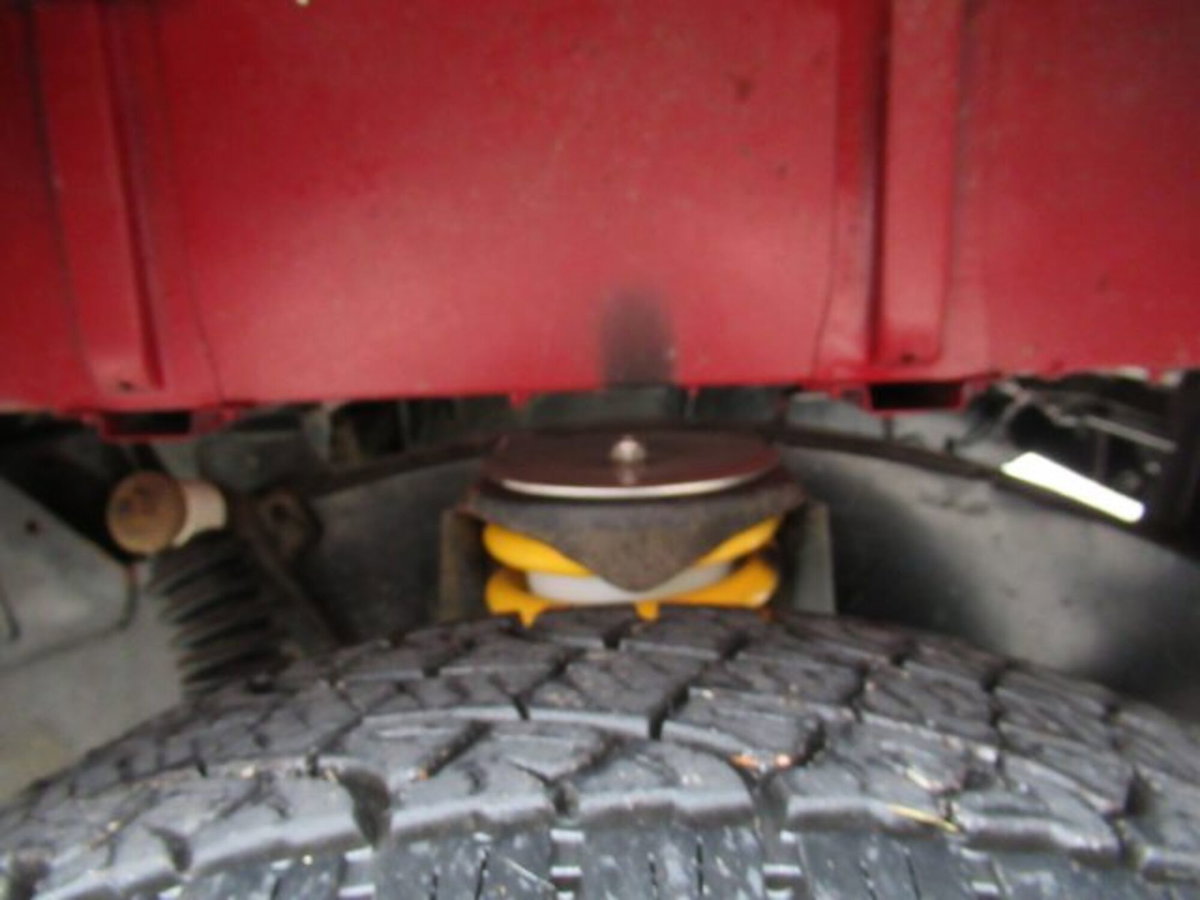 Land Rover Defender 90 2.5 Tdi Hard-top (13)