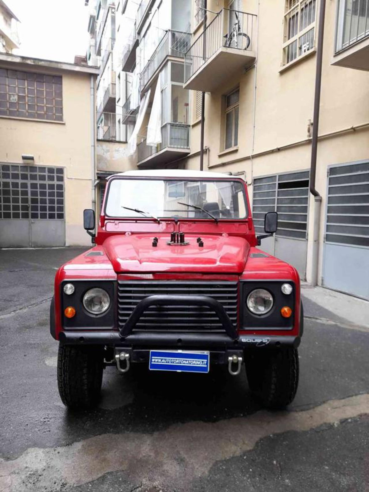 Land Rover Defender 90 2.5 Tdi Hard-top (2)