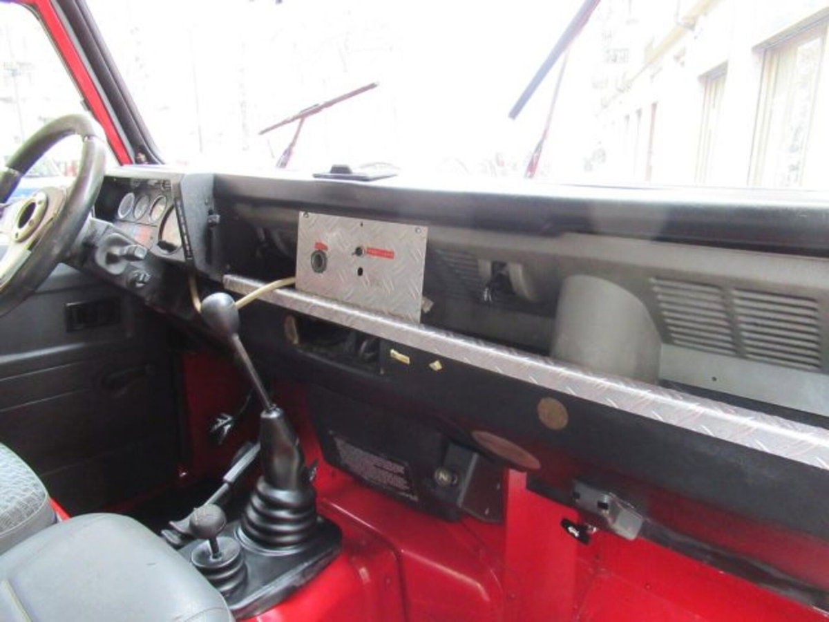 Land Rover Defender 90 2.5 Tdi Hard-top (20)
