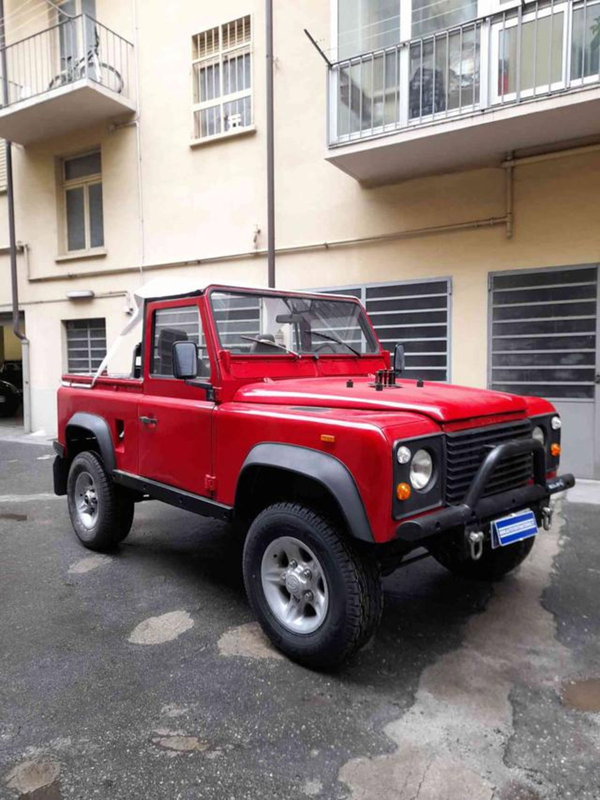 Land Rover Defender 90 2.5 Tdi Hard-top (7)