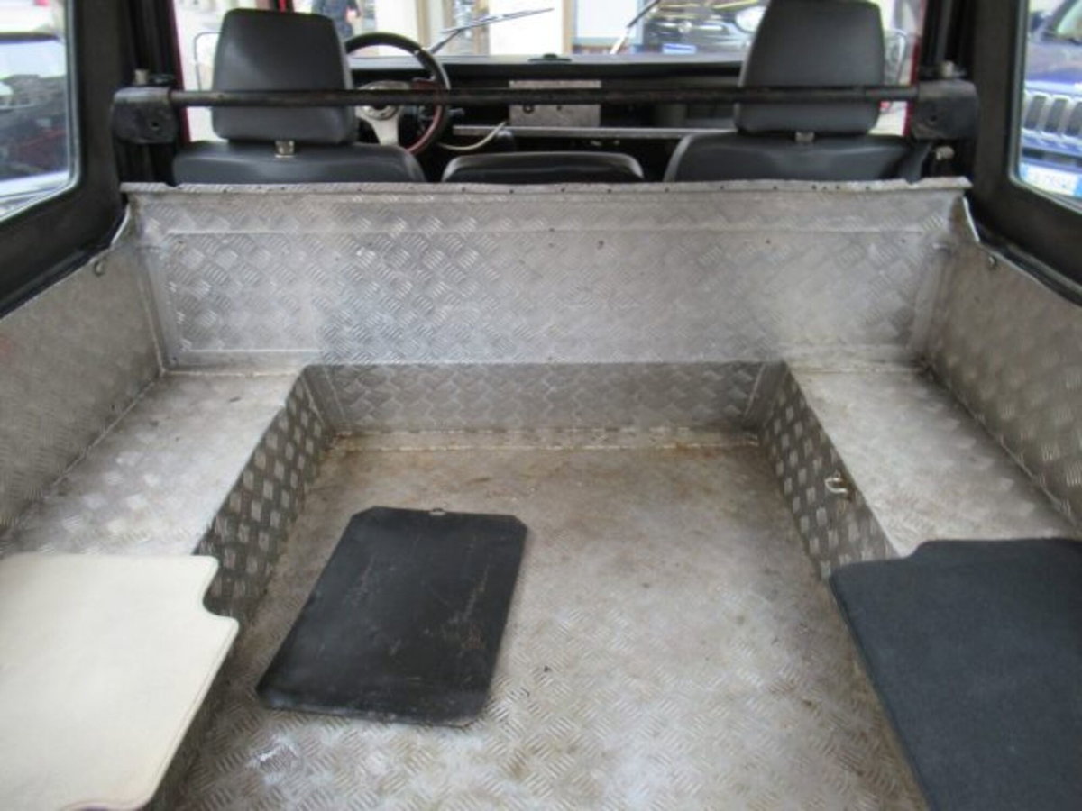 Land Rover Defender 90 2.5 Tdi Hard-top (9)