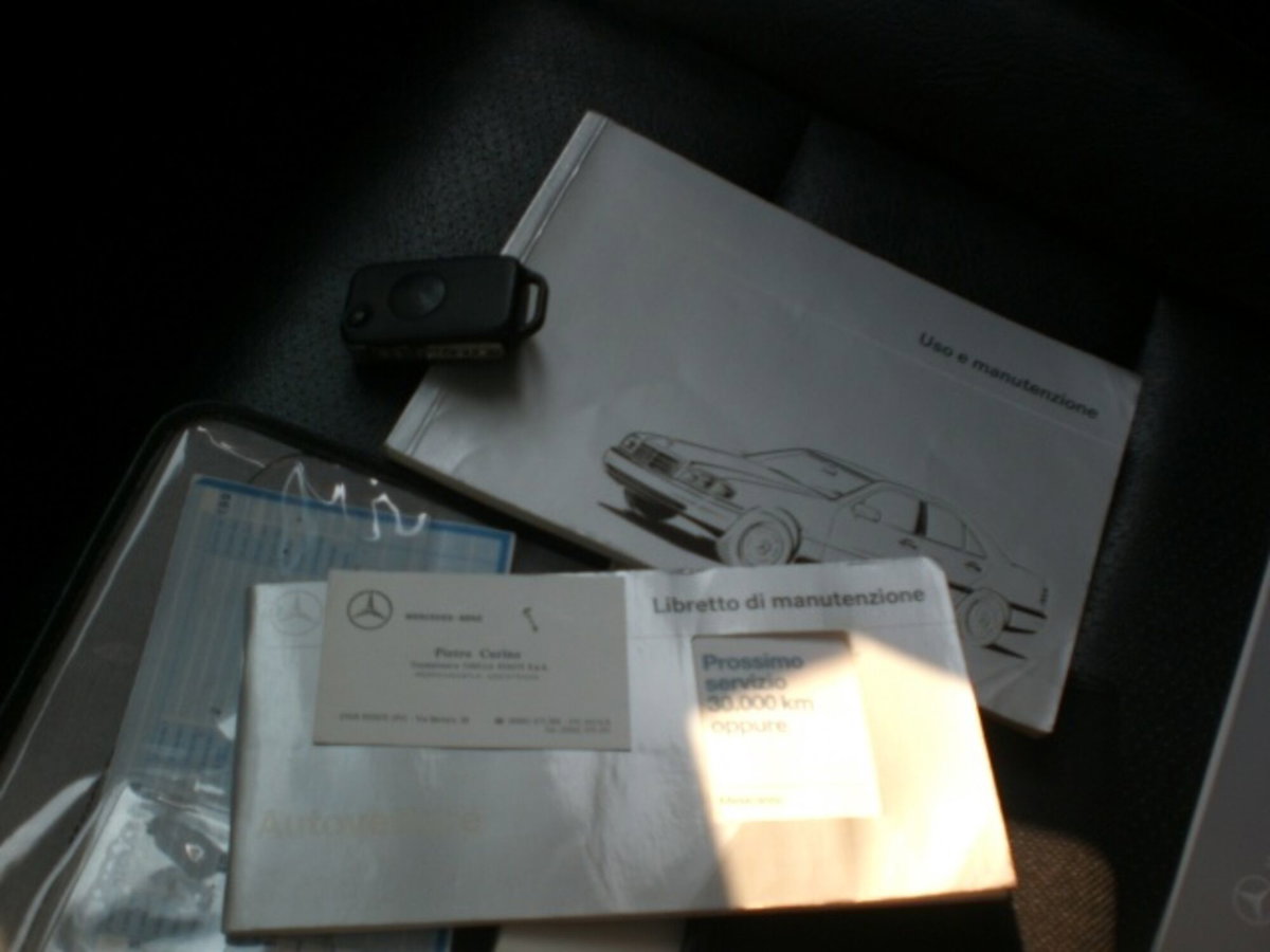 Mercedes-Benz Classe C 180 cat Classic (11)