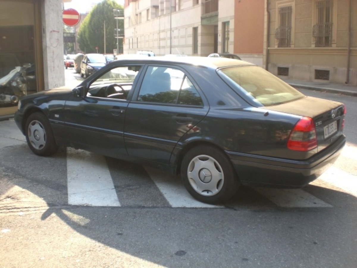 Mercedes-Benz Classe C 180 cat Classic (5)