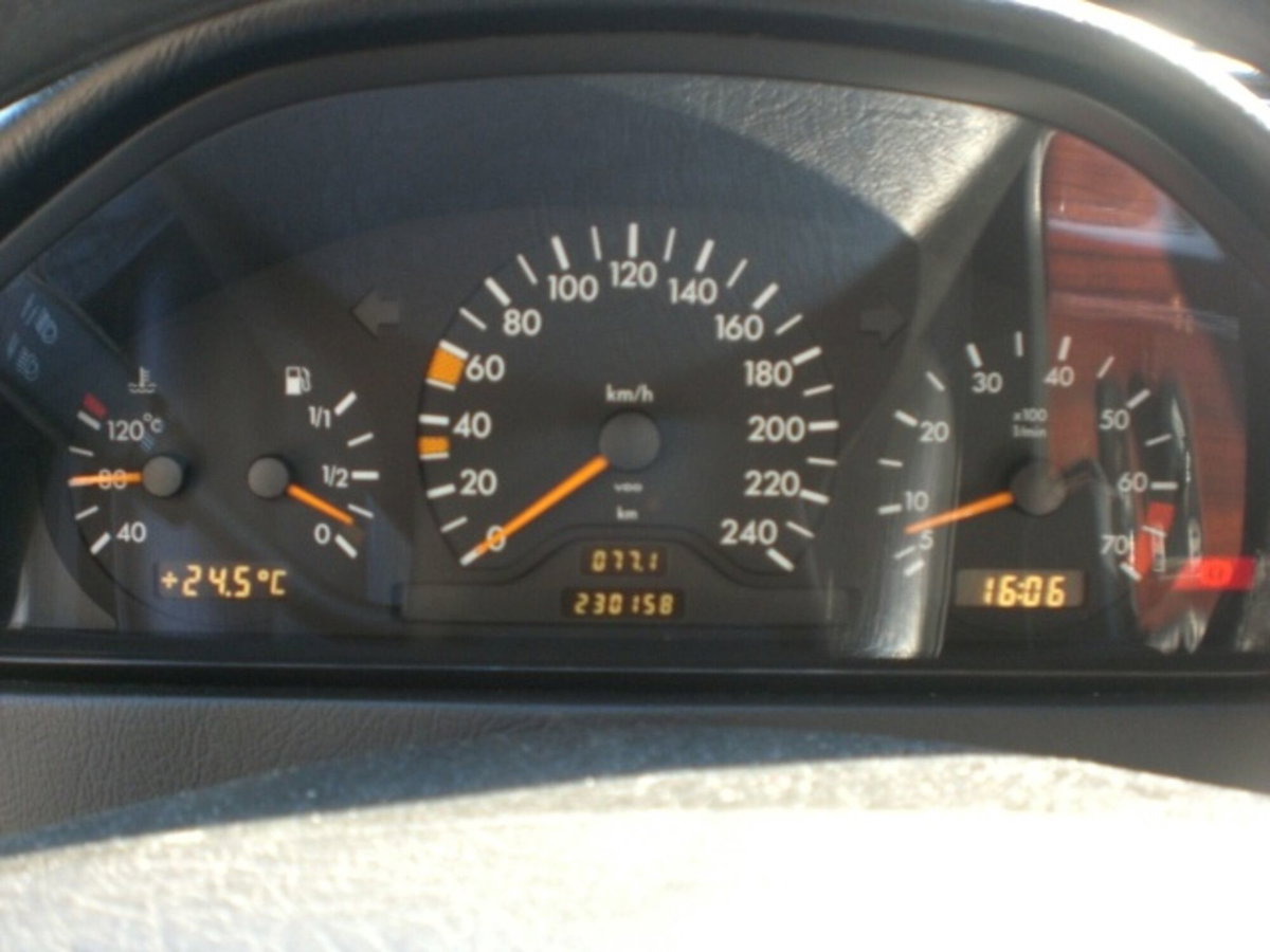Mercedes-Benz Classe C 180 cat Classic (7)