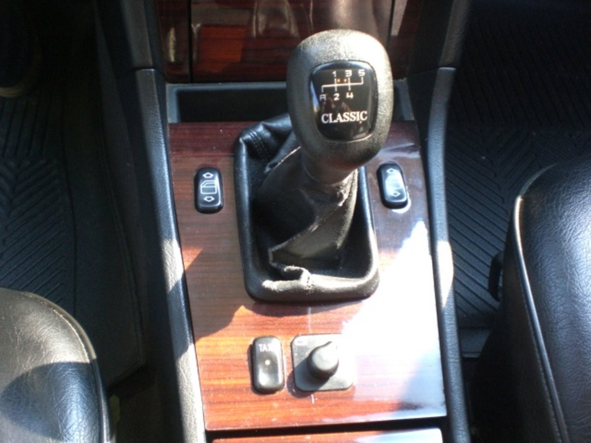Mercedes-Benz Classe C 180 cat Classic (9)