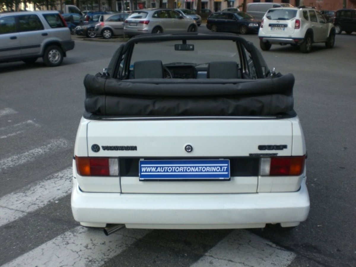 Volkswagen Golf Cabrio 1600 GL (10)